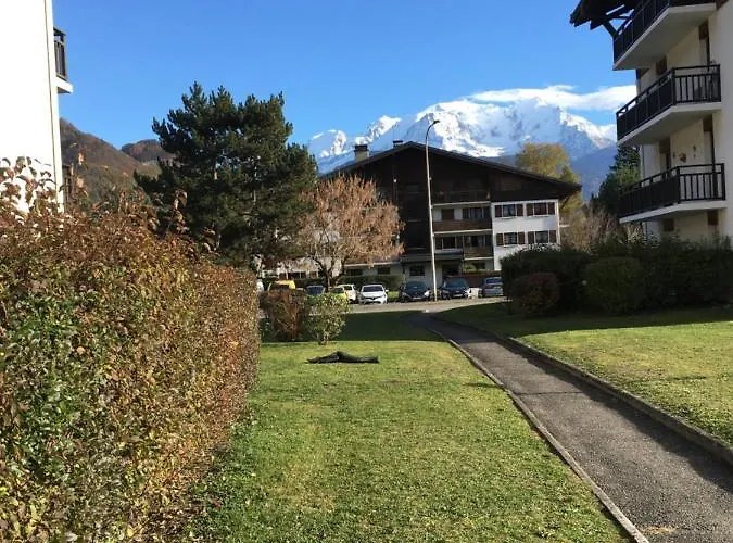 Mont Blanc Holidays Dans Avec Gardien アパート *